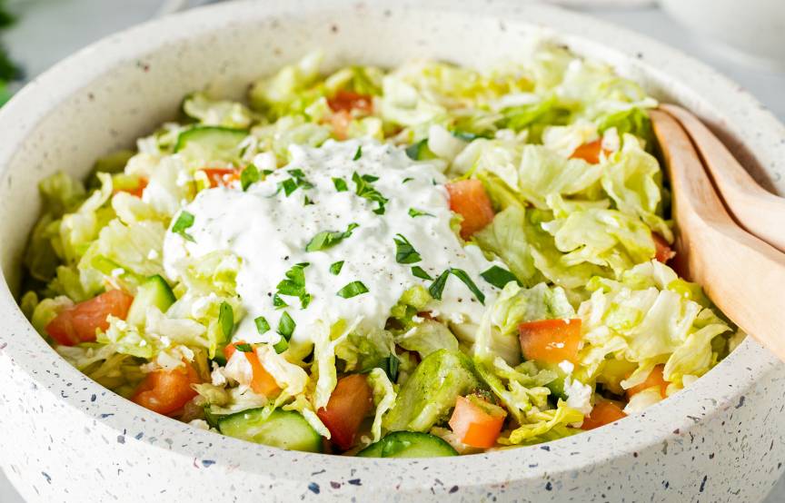 Griechischer Eisbergsalat