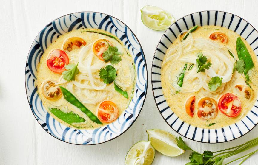 Thai-Curry-Suppe mit Glasnudeln