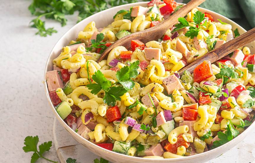 Hörnchen-Nudelsalat über Nacht