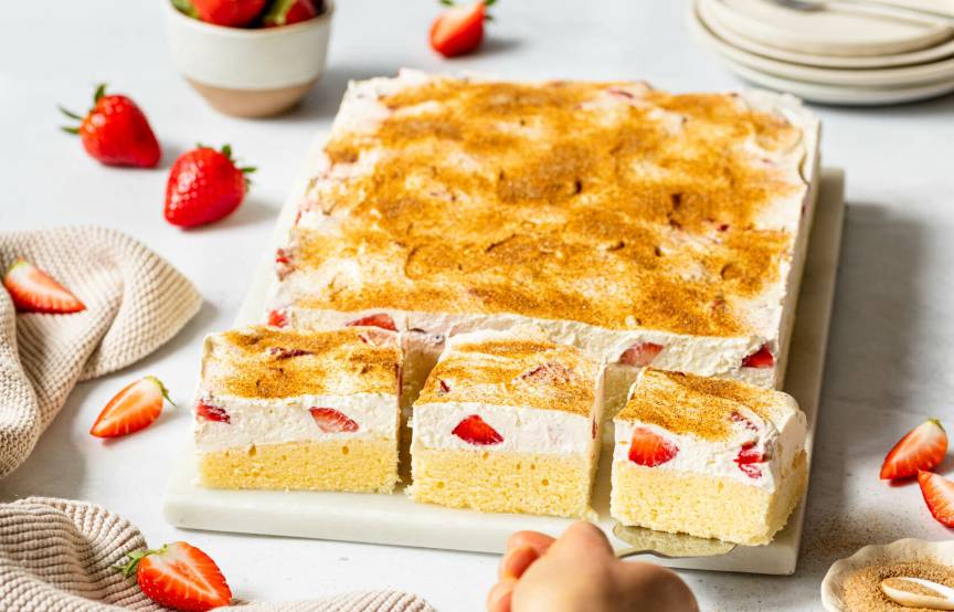 Fantakuchen mit Erdbeeren