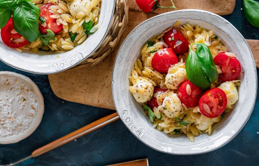 Orzo-Salat Tomate-Mozzarella