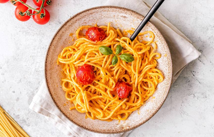 Roasted Paprika Pasta mit Feta