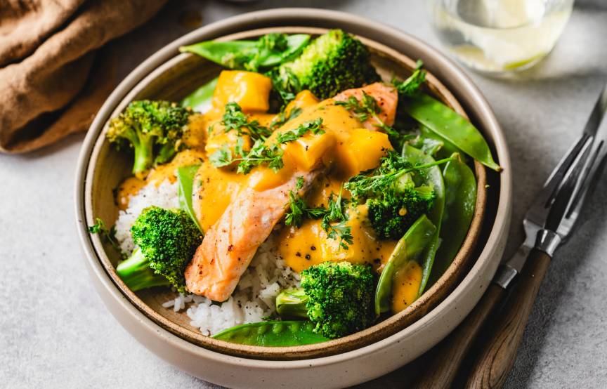 Lachs mit Mangosoße  und Sticky Rice