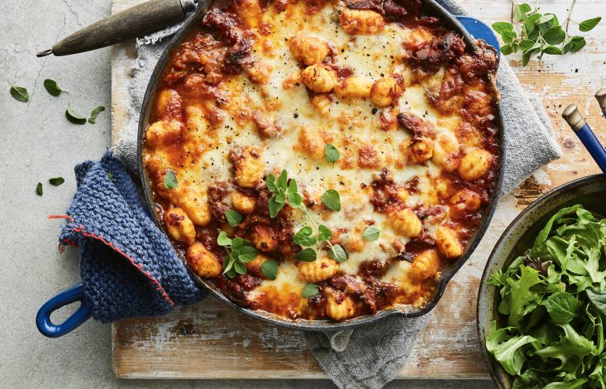 Ofenbolognese mit Gnocchi