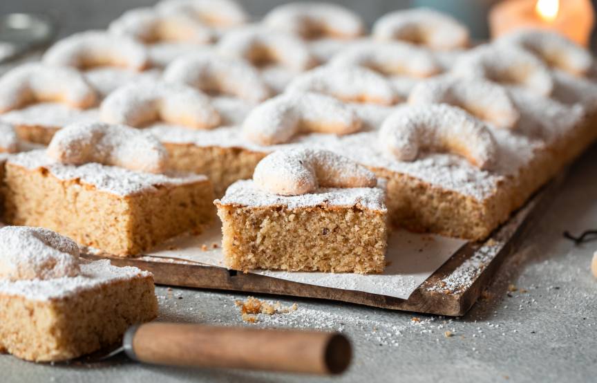 Seidiger Vanillekipferlkuchen vom Blech