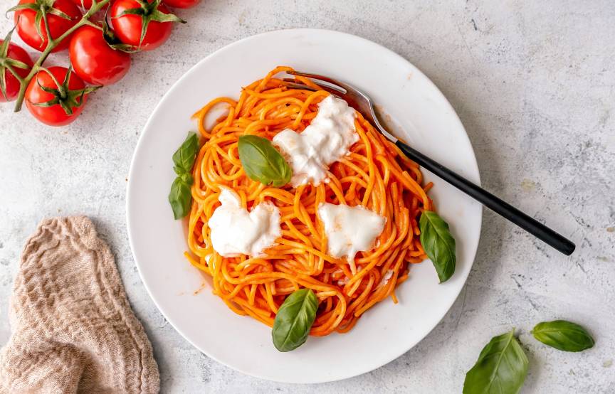Nudelsoße mit Burrata