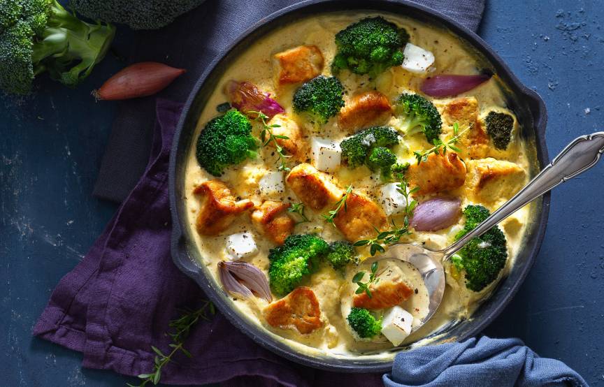 Low-Carb-Hähnchenauflauf mit Brokkoli