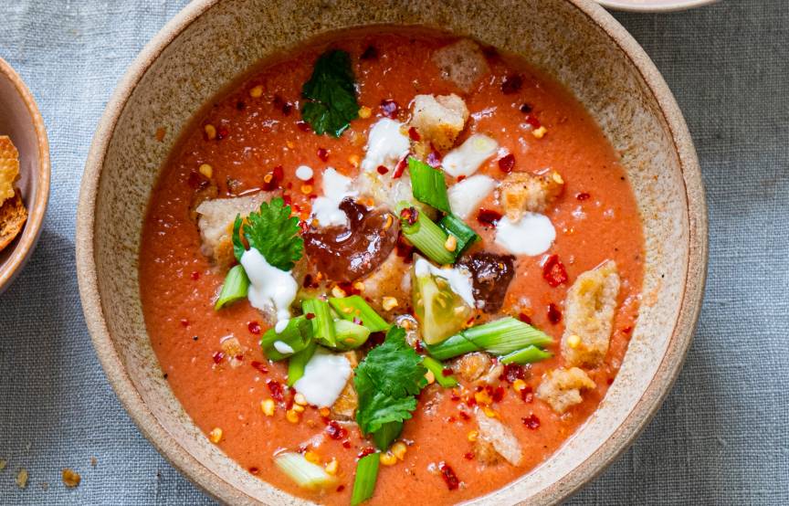 15-Minuten-Gazpacho mit Joghurt