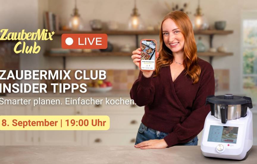 Frau mit Smartphone neben Monsieur Cuisine, ZauberMix Club live