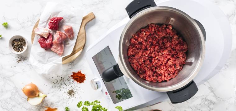 Hackfleisch im Mixtopf