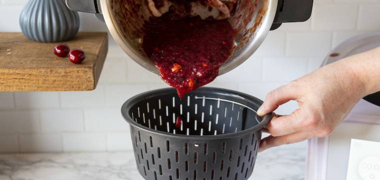 Kirschen entsteinen mit dem Monsieur Cuisine