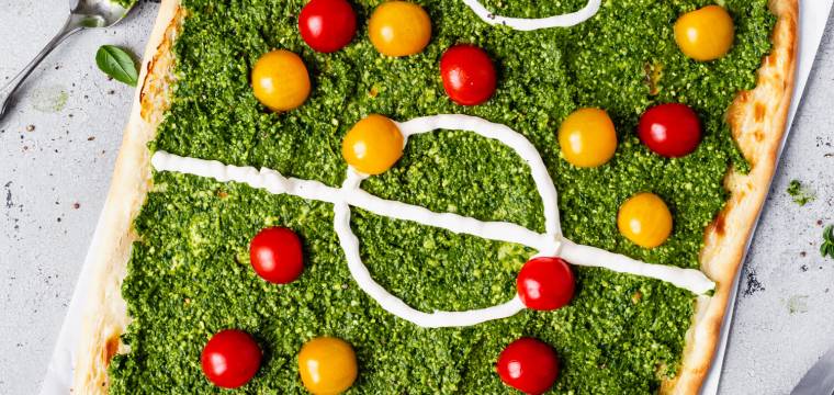 Flammkuchen als Fußballfeld Flammkuchen als Fußballfeld