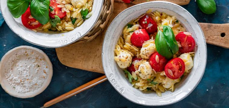 Orzo-Salat Tomate-Mozzarella