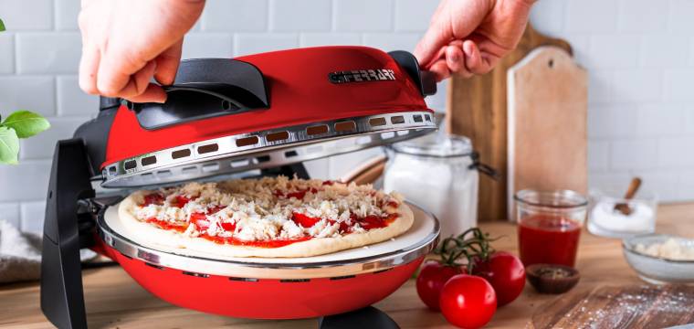 G3Ferrari Pizzaofen mit einer Pizza darin