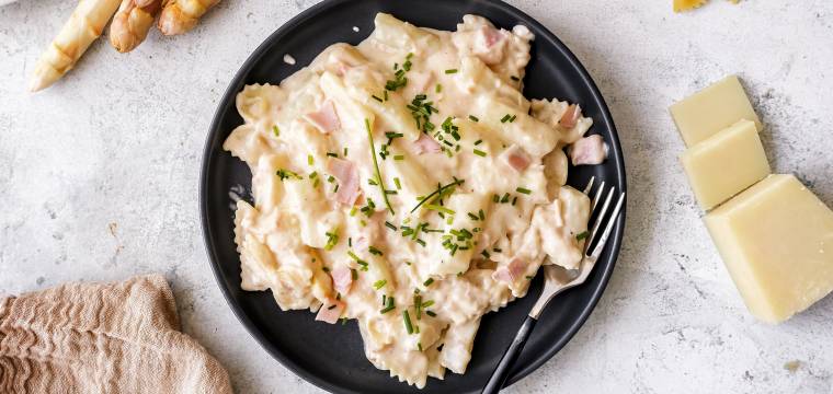 Farfalle mit Schinken und Spargel