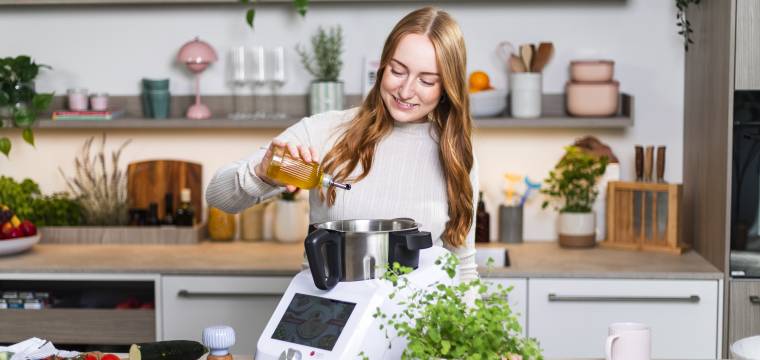 Isy mit dem Monsieur Cuisine