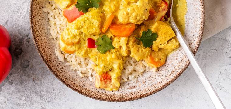 Hähnchen mit „Sweet Curry“ Schmandsoße