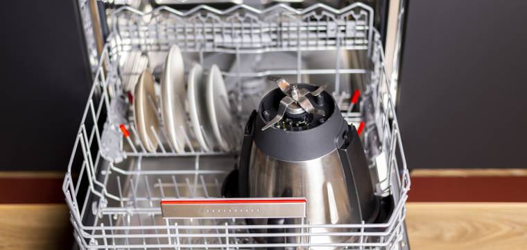 Der Mixbehälter des Monsieur Cuisine in der Spülmaschine