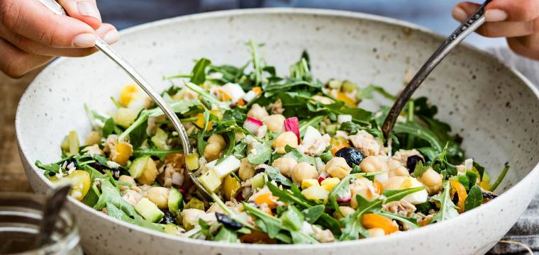 Schneller Proteinsalat mit Thunfisch Schneller Proteinsalat mit Thunfisch