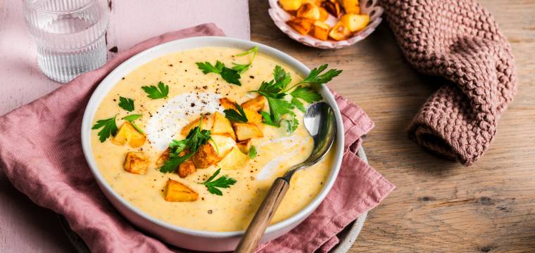 Ofenkartoffelsuppe – geröstet, püriert, geliebt Ofenkartoffelsuppe – geröstet, püriert, geliebt