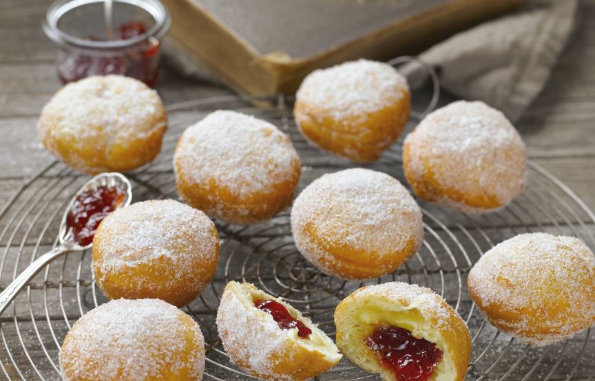 Berliner mit Pflaumenkonfitüre im Monsieur Cuisine | ZauberMix