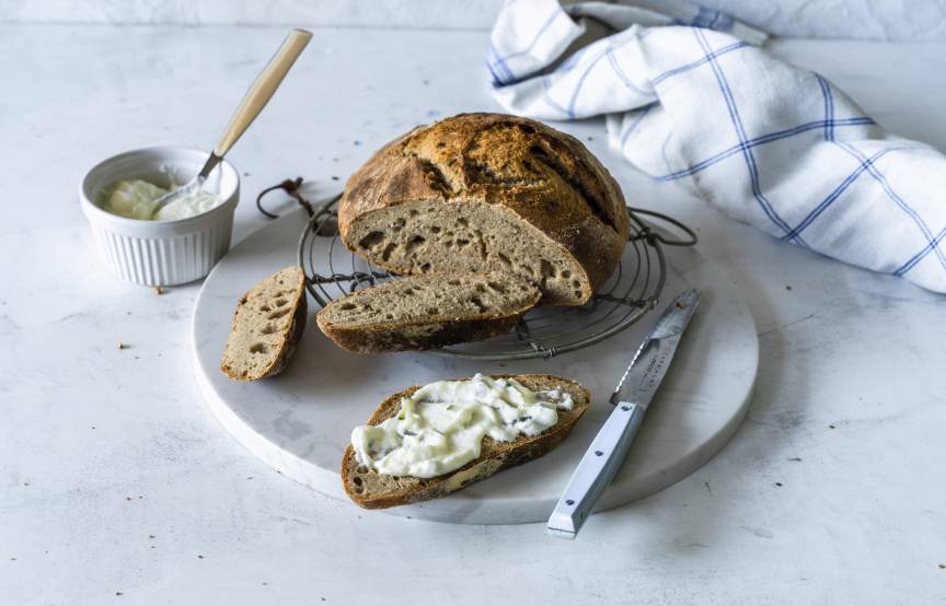 Dinkel-Roggenbrot mit knuspriger Kruste | ZauberMix