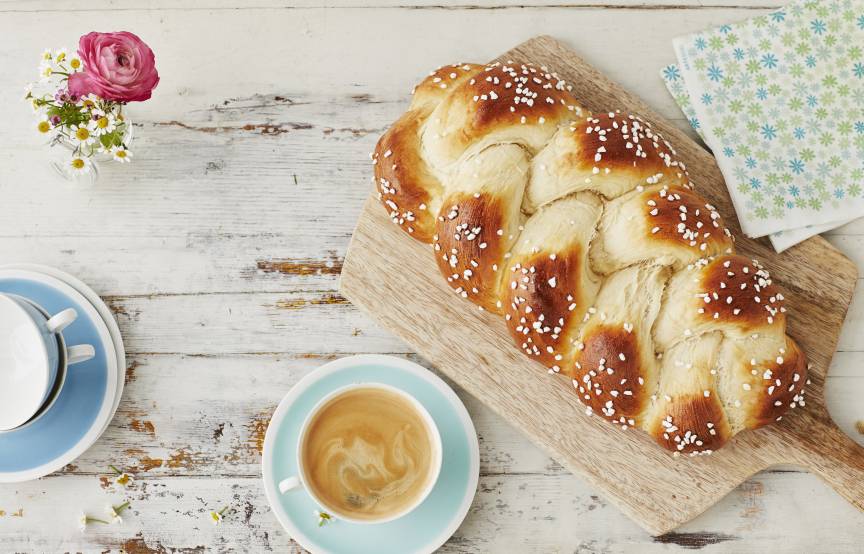 Klassischer Hefezopf mit dem Monsieur Cuisine | ZauberMix