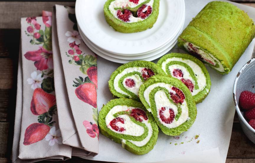 Matcha-Biskuitrolle mit dem Monsieur Cuisine | ZauberMix