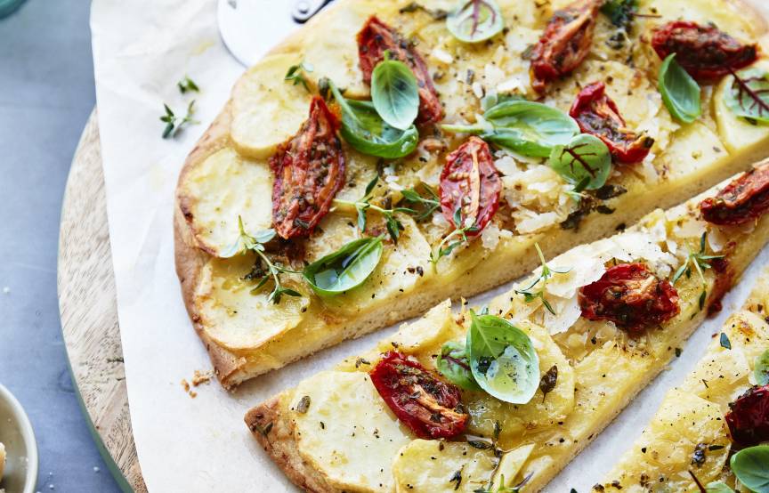Pizza Bianca mit Kartoffeln aus dem Monsieur Cuisine ZauberMix
