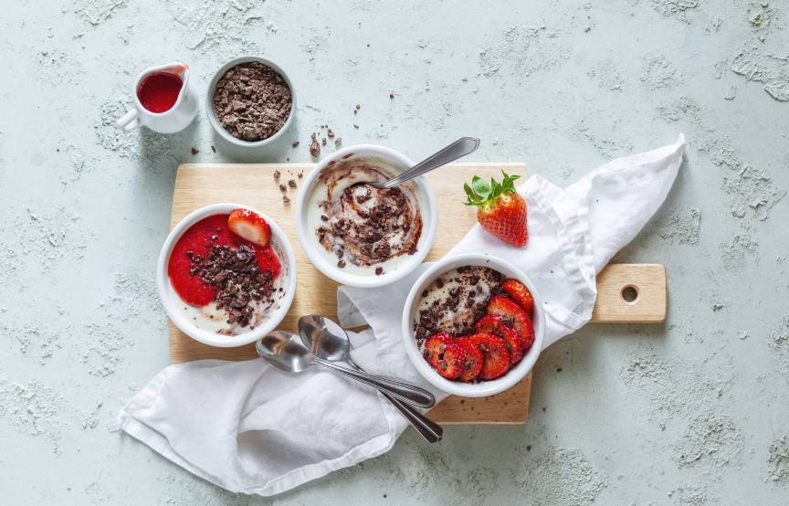 Stracciatella-Grießbrei mit Erdbeeren im Monsieur Cuisine | ZauberMix