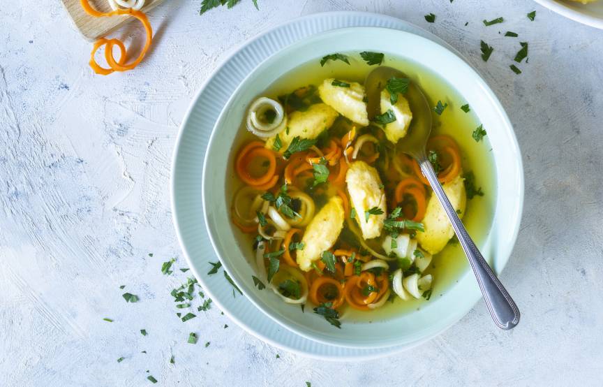 Gemüsesuppe mit Klößchen im Monsieur Cuisine | ZauberMix
