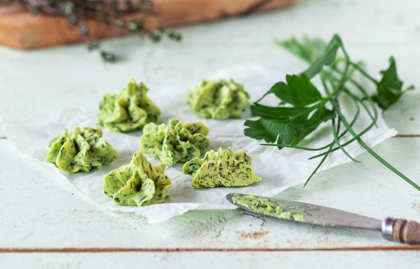 KräuterKnoblauchButter mit dem Monsieur Cuisine ZauberMix