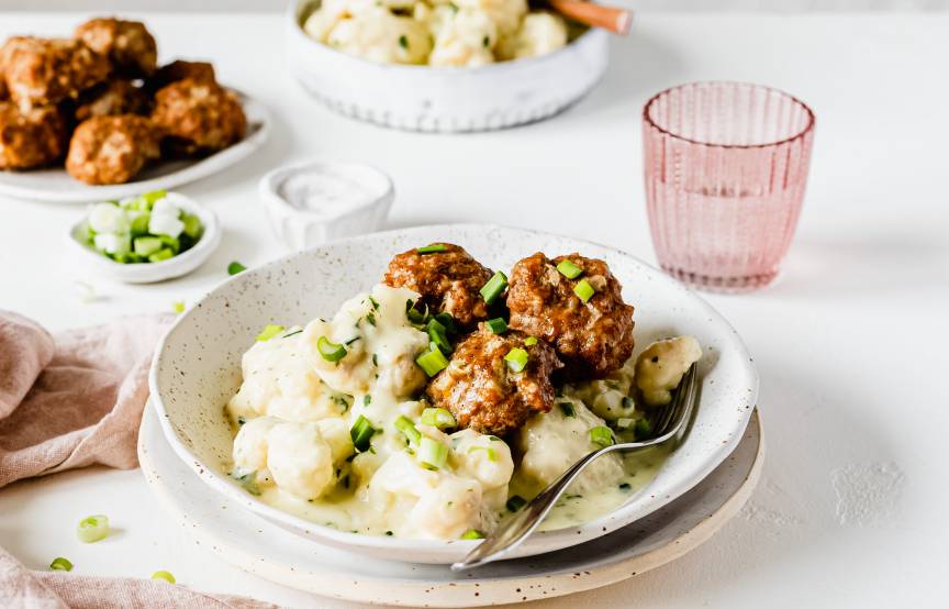 Frikadellen mit Rahm-Blumenkohl aus dem Monsieur Cuisine | ZauberMix