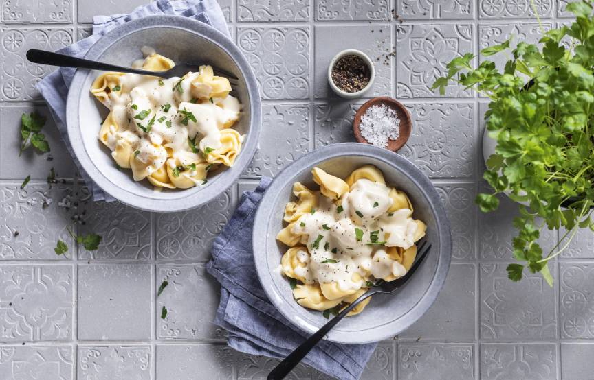 Tortellini mit Käsesoße aus dem Monsieur Cuisine | ZauberMix