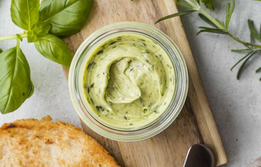 Blitzschnelle Kräuterbutter | ZauberMix Club