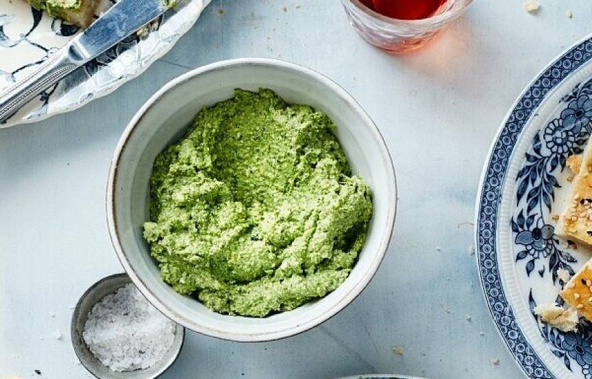 Basilikum-Feta-Creme aus dem Monsieur Cuisine | ZauberMix