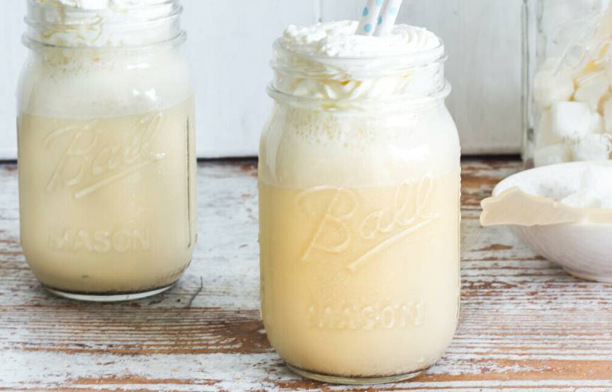 Weißer Eiskaffee-Milchshake mit dem Monsieur Cuisine | ZauberMix