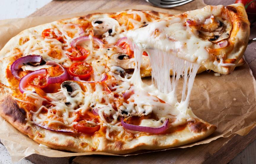 Weltbester Pizzateig im Monsieur Cuisine | ZauberMix