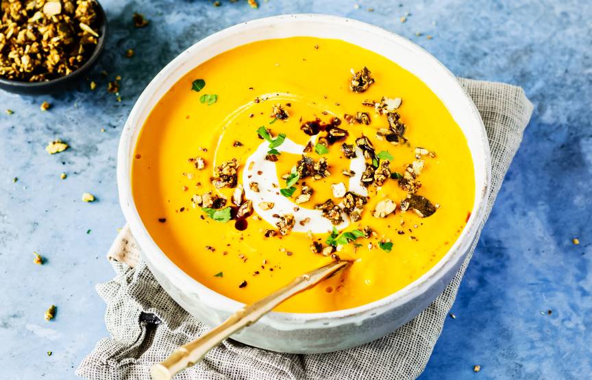 Orientalische Low-Carb Kürbissuppe | ZauberMix Orientalische Low-Carb Kürbissuppe | ZauberMix