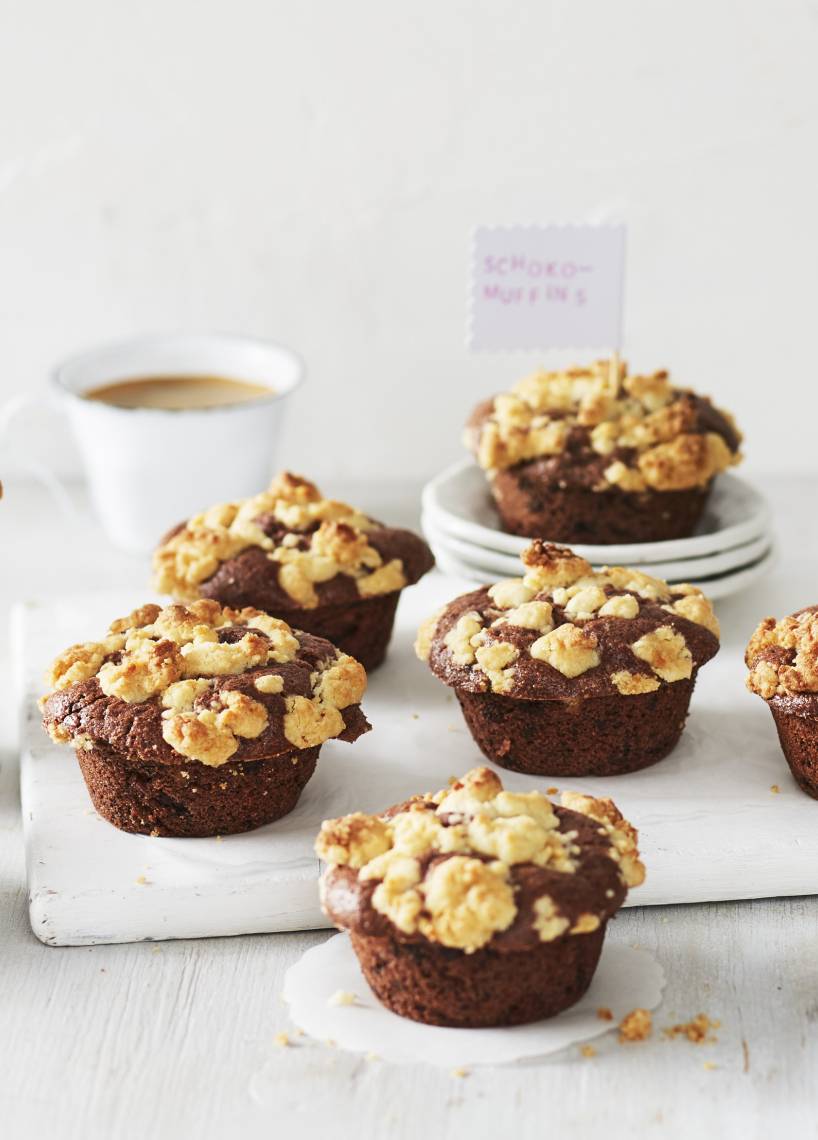 Schokomuffins so einfach mit knusprigen Streuseln | ZauberMix Schokomuffins so einfach mit knusprigen Streuseln | ZauberMix