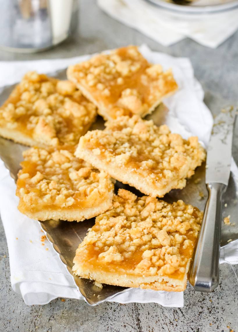 Apfelmus-Streusel-Blechkuchen