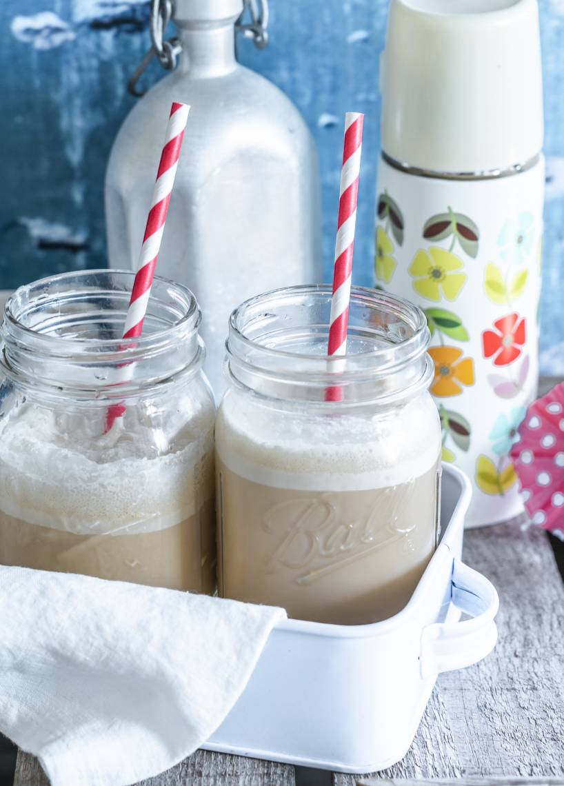 Cremiger Eiskaffee mit Karamell