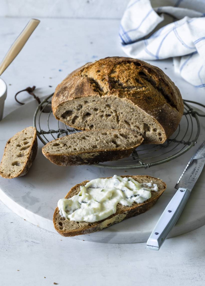 Dinkel-Roggenbrot mit knuspriger Kruste | ZauberMix Dinkel-Roggenbrot mit knuspriger Kruste | ZauberMix
