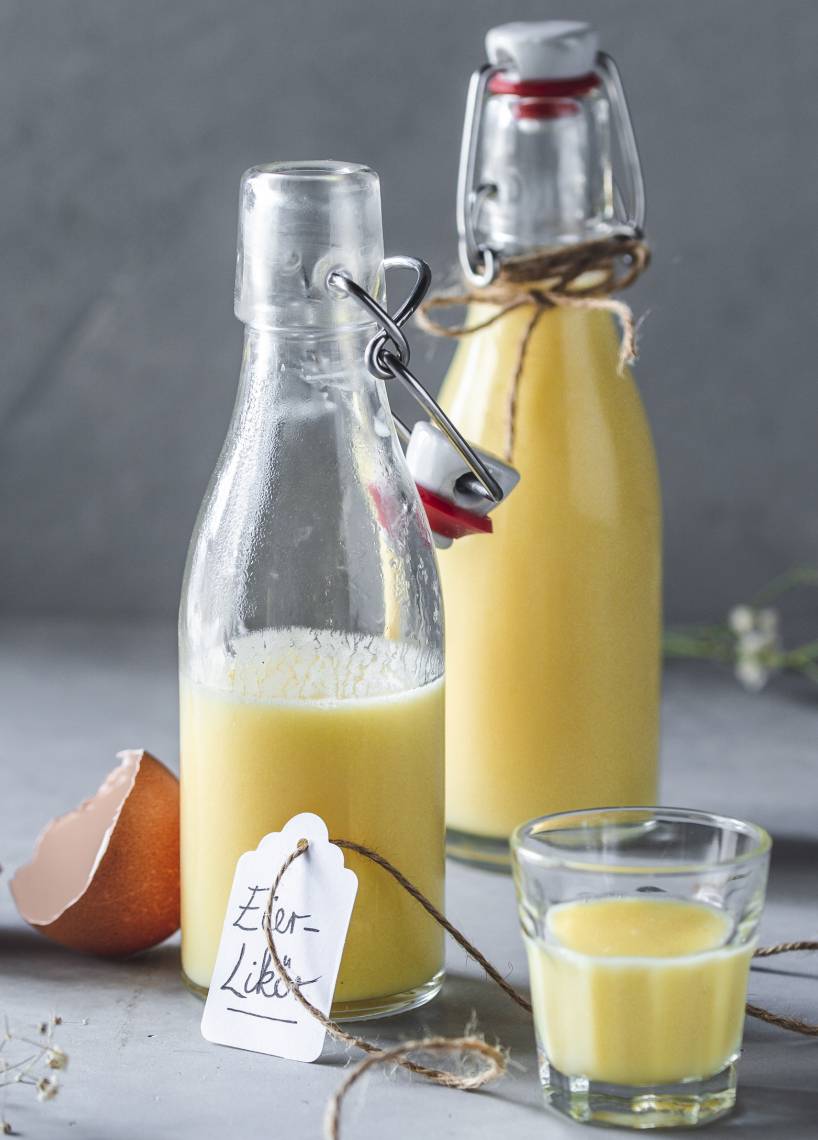 Eierlikör mit ganzen Eiern aus dem Monsieur Cuisine | ZauberMix Eierlikör mit ganzen Eiern aus dem Monsieur Cuisine | ZauberMix