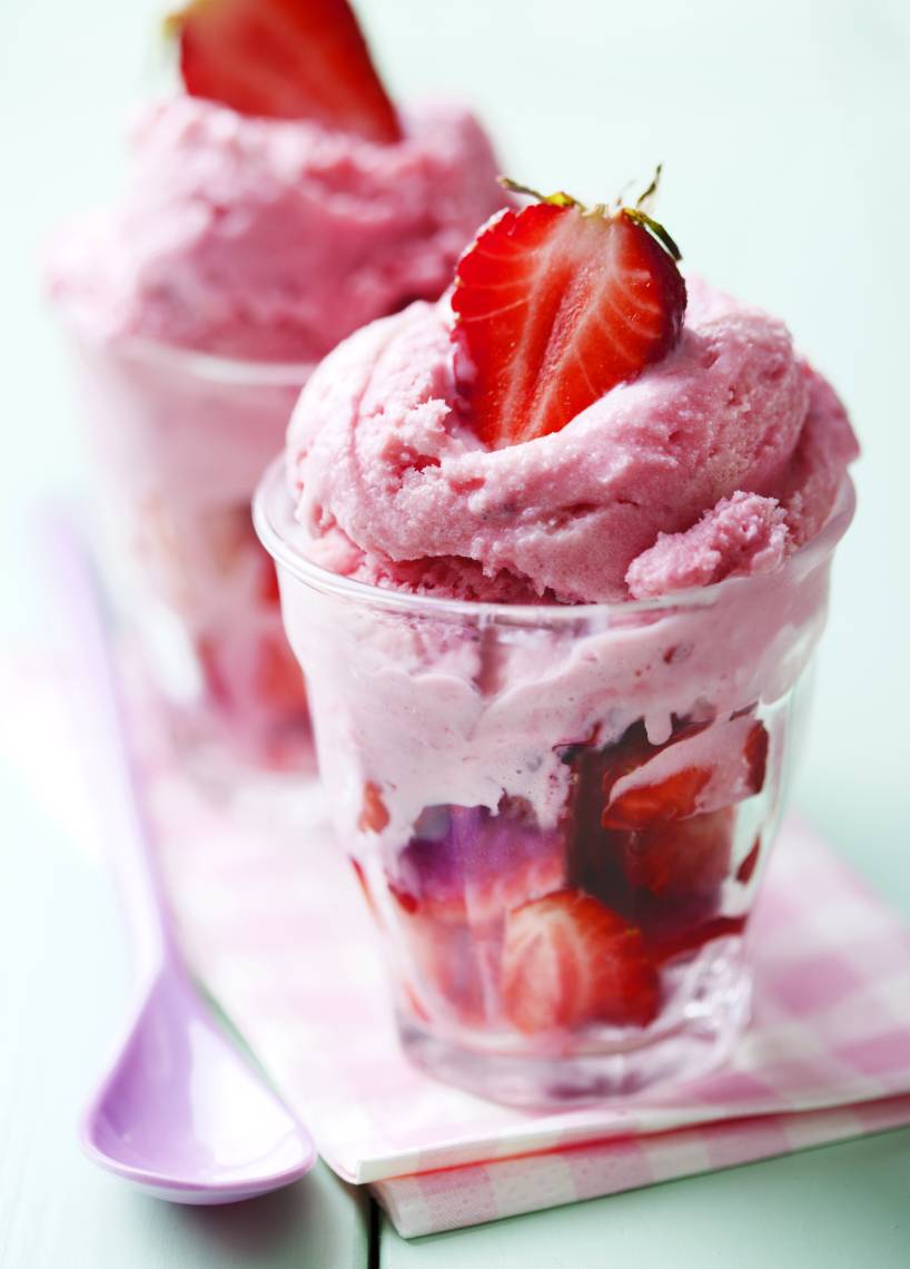 Erdbeereis blitzschnell im Monsieur Cuisine | ZauberMix