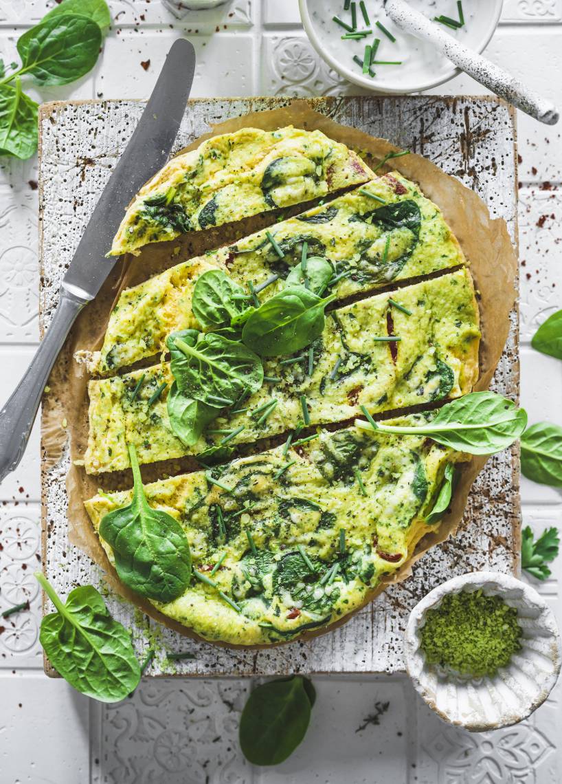 Gemüse-Omelett mit Kräuterdip im Monsieur Cuisine | ZauberMix Gemüse-Omelett mit Kräuterdip im Monsieur Cuisine | ZauberMix