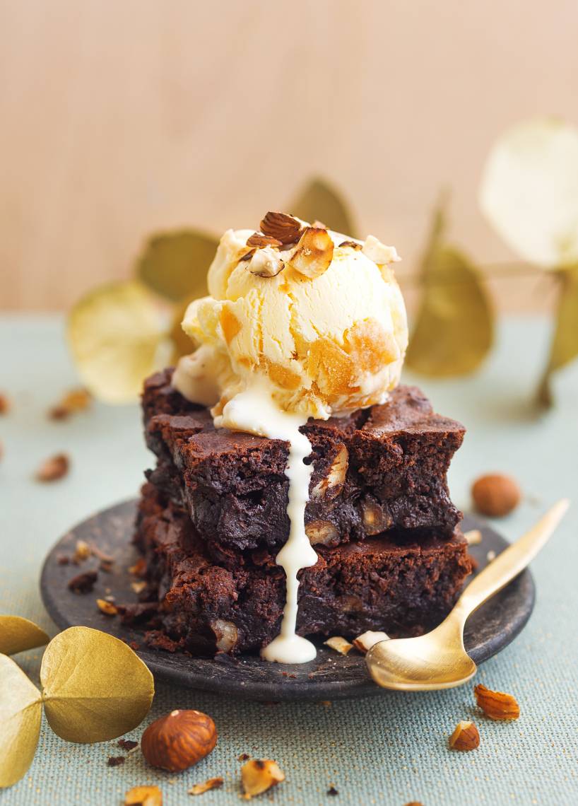 Haselnuss-Brownies mit Apfel-Zimt-Eis aus dem Monsieur Cuisine | ZauberMix