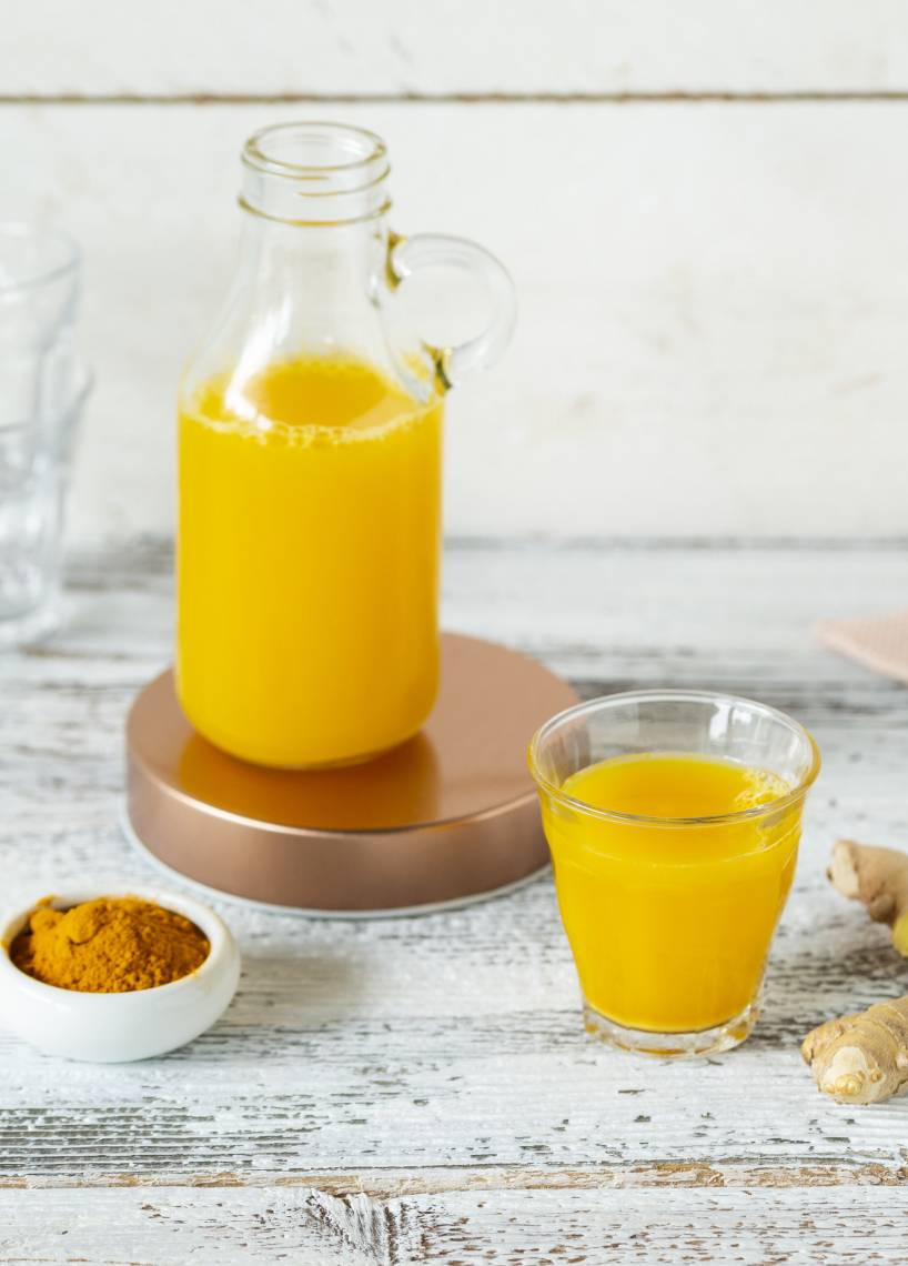 Ingwer-Powershot mit Kurkuma