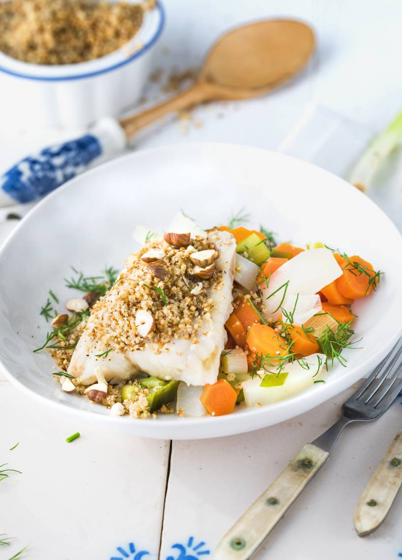 Gedämpfter Kabeljau mit Nuss-Topping