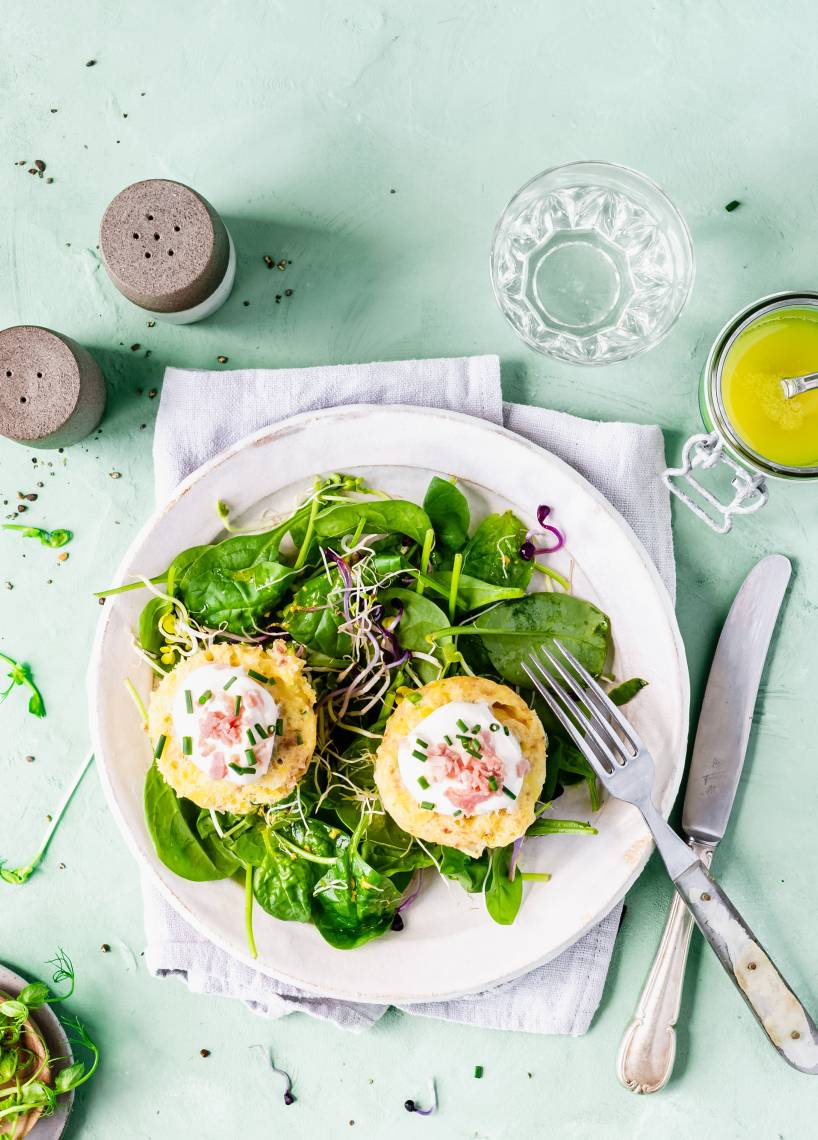 Kartoffelmuffins mit Spinatsalat